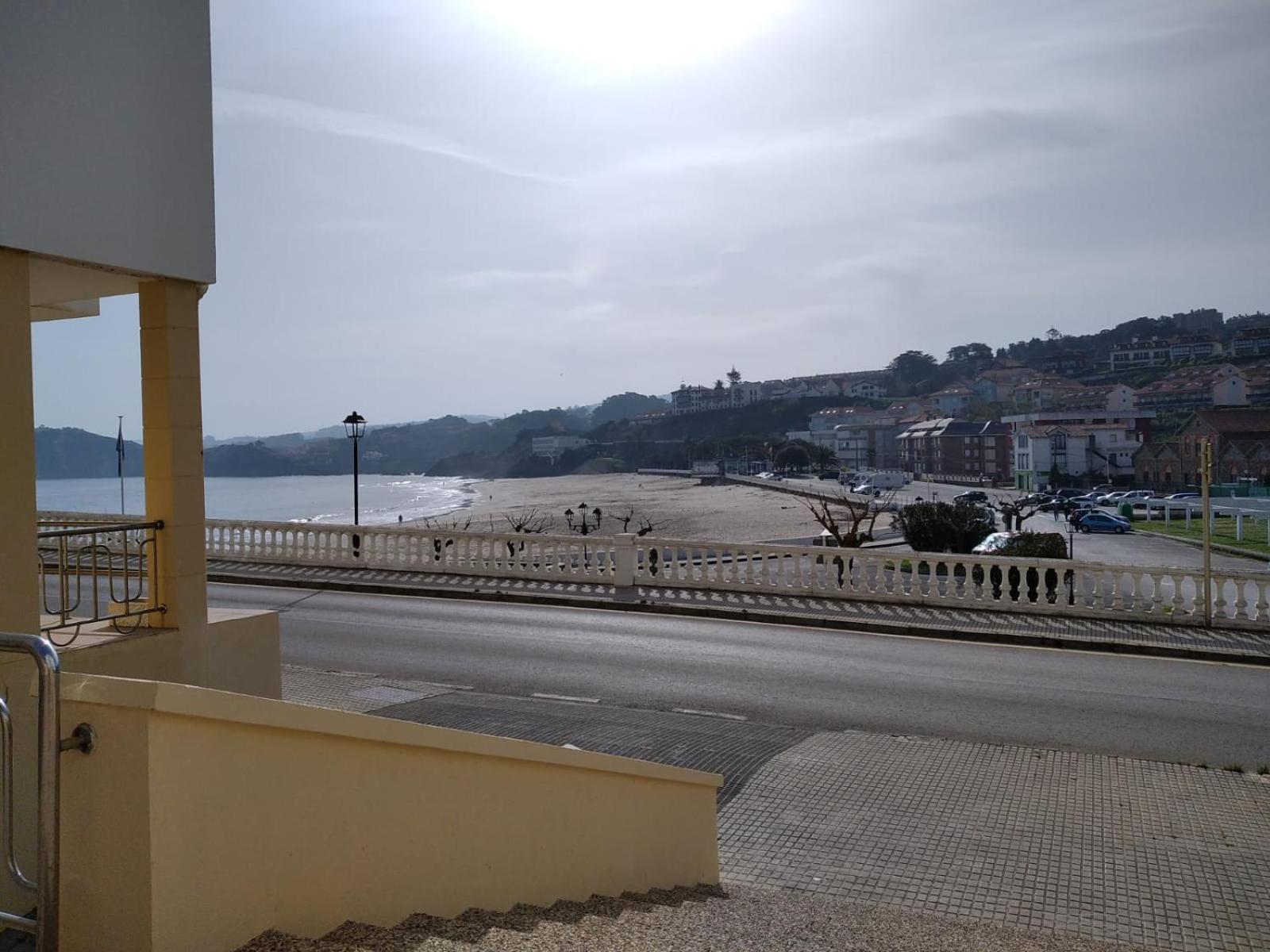Pension Vega De Pas Comillas Esterno foto